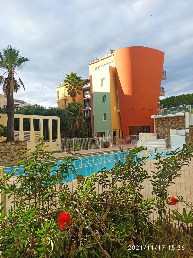 Apartmán Rooftop- Jacuzzi - Terrasse - Parking Antibes Exteriér fotografie