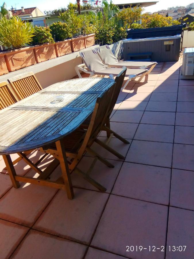 Apartmán Rooftop- Jacuzzi - Terrasse - Parking Antibes Exteriér fotografie